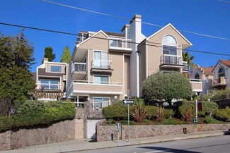 526 2nd St Unit 102, Santa Cruz, CA 95060