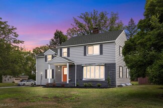 2355 N Taylor Rd, Cleveland, OH 44112