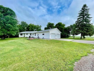 28701 270th St, Worthington, MN 56187