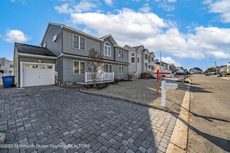 39 Amy Dr, Manahawkin, NJ 08050