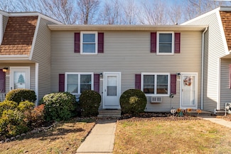 129 Brentwood Dr, Wallingford, CT 06492