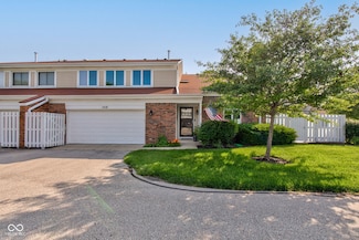 1510 Dominion Dr, Zionsville, IN 46077