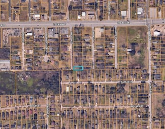 229 Preston St, La Marque, TX 77568