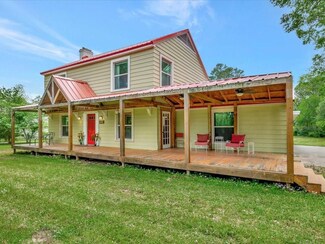1002 Southwood Dr, Lufkin, TX 75904