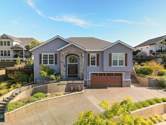 4768 Hathaway Dr, Medford, OR 97504