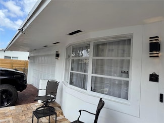 5221 Washington St, Hollywood, FL 33021