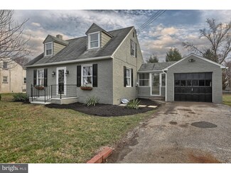 16 Washington Ln, Coatesville, PA 19320