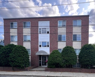 12 Woodland St Unit 12, Everett, MA 02149
