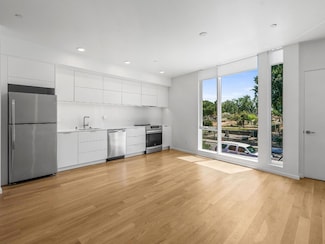 2431 Binnen Ln Unit 101, Sacramento, CA 95818