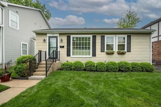 468 Longfellow Ave, Saint Louis, MO 63122