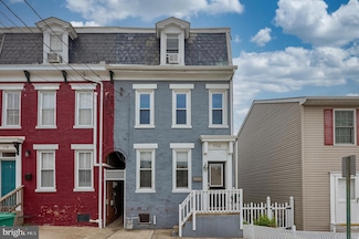 114 Walnut St, Columbia, PA 17512