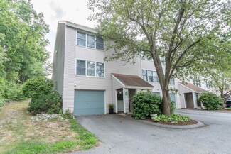 300 Circle Rd Unit H001, Manchester, NH 03103