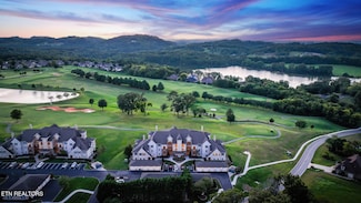 565 Rarity Bay Pkwy Unit 102, Vonore, TN 37885