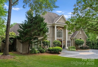 4429 Cameron Oaks Dr, Charlotte, NC 28211