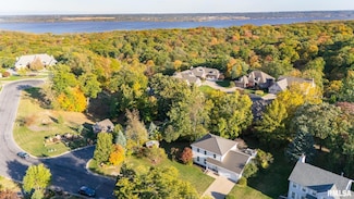 414 W Timber Ridge Dr, Peoria, IL 61615