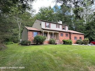 113 Sir Bradford Rd 15 Rd, Blakeslee, PA 18610