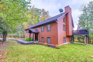20 Market Ln, Athens, NY 12015