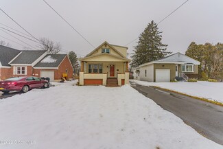 1455 van Curler Ave, Schenectady, NY 12308