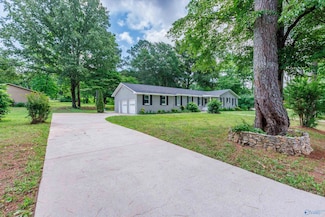 153 Jacque Jim Dr NE, Huntsville, AL 35810