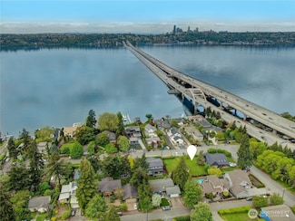 2424 60th Ave SE, Mercer Island, WA 98040