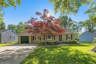 7521 Newton St, Overland Park, KS 66204