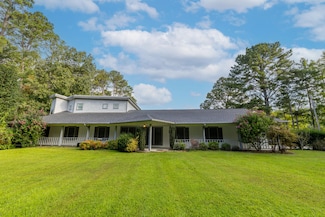 363 Lakeview Dr, Starkville, MS 39759