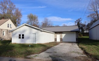 608 NW 2nd St, Washington, IN 47501