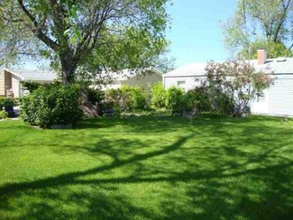 2724 Lynnwood Dr, Rapid City, SD 57701