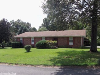 2007 Dana Dr, Pocahontas, AR 72455
