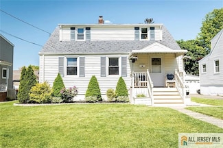 61 Second St, Edison, NJ 08837