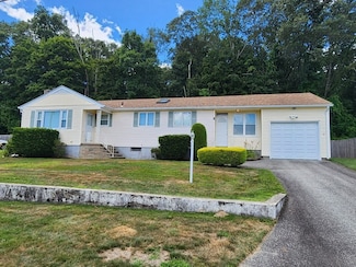 8 Rose Hill Dr, Johnston, RI 02919