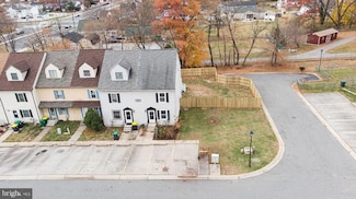16 Fresconi Ct, New Castle, DE 19720