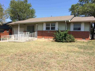 4631 NW Santa fe Ave, Lawton, OK 73505