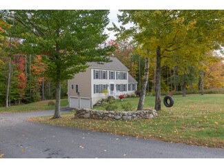 85 High Meadow Dr, Deerfield, NH 03037