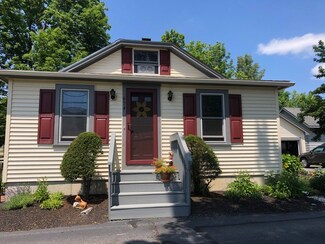 654 Main St, Rollinsford, NH 03869