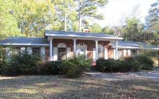 250 Earl Strickland Rd, Spruce Pine, AL 35585