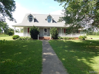 736 NW 30th Ln, Lamar, MO 64759