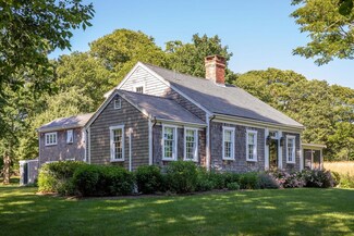 217 Indian Hill Rd, Vineyard Haven, MA 02568
