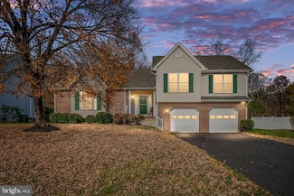 2011 Sierra Dr, Fredericksburg, VA 22405