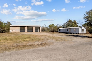 5793 Pearson Rd, Santa Fe, TX 77517