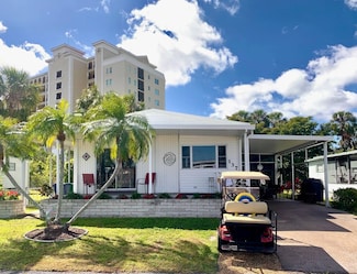 751 10th St E Unit 137, Palmetto, FL 34221