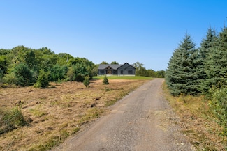 1037 N Buys Rd, Muskegon, MI 49445