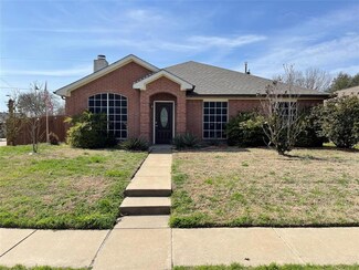 2017 Tallahassee Dr, Ennis, TX 75119