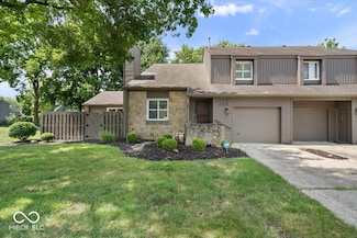 526 Conner Creek Dr, Fishers, IN 46038