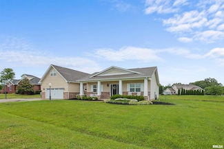 1402 Nicole Ln, Carterville, IL 62918