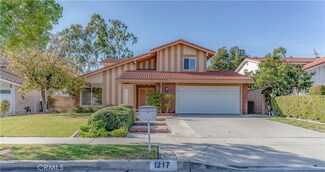 1217 Post Rd, Fullerton, CA 92833