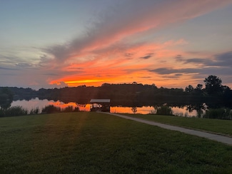 Tanner Ln, Creal Springs, IL 62922