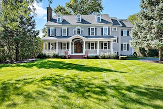 910 S Park Ave, Hinsdale, IL 60521