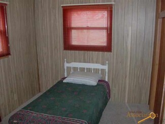 2120 Maywood Dr, Rapid City, SD 57701