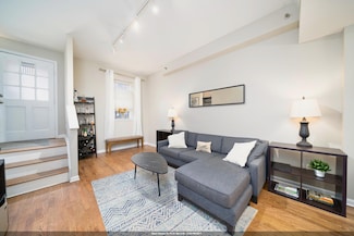 186 Wayne St Unit 106D, Jersey City, NJ 07302